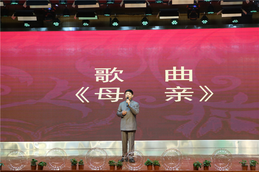 12慈母手中线, 游子身上衣。临行密密缝,意恐迟迟。歌曲:母亲.jpg
