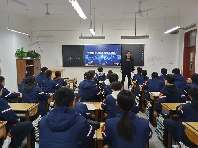 微信图片_20221129111111.jpg 微信图片_20221129111111.jpg